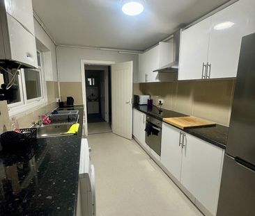 Room in a Shared House, Miranda Rd, L20 - Photo 4