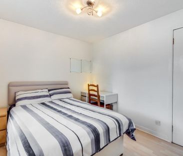 Room in a Shared Flat, Elderslie Street, G3 - Photo 6