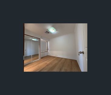 Fully Refurbished Home with "Solar System & Battery" – Rare Opportu... - Photo 3