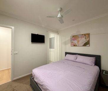 Coliving/Rooming - 5 Furnished Ensuite Rooms, All Bills Included, M... - Photo 4