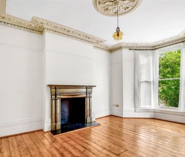 4 bedroom Flat To Let - Photo 5