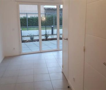 Location appartement 2 pièces - 38m² à Lyon 8e arrondissement (69008) - Photo 3