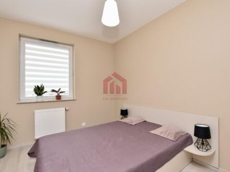 3-pok mieszkanie z miejscem w garażu i komórką - Zdjęcie 5