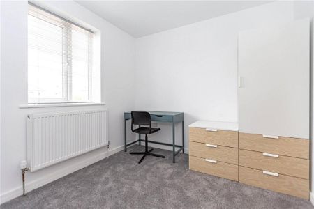 5 bedroom semi-detached house to rent - Photo 3