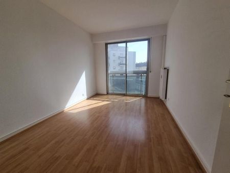 Location Appartement 3 pièces 93m² STRASBOURG 67100 - Photo 3