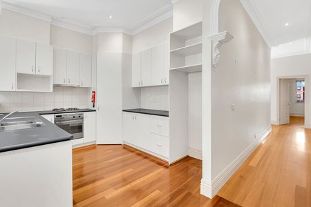 18 Rathmines Street, Fairfield VIC 3078 - Photo 4