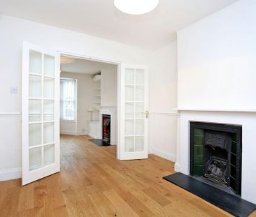 2 bedroom end of terrace house to rent - Photo 1