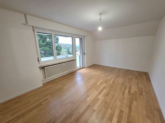 "3-Zimmer-Dachwohnung mit Aussicht" - Photo 1