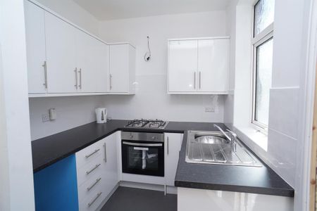 3 bedroom terraced house to rent - Photo 5