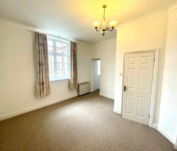 3 bedroom apartment to rent - Photo 4