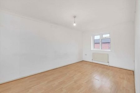 4 bedroom house to rent - Photo 2