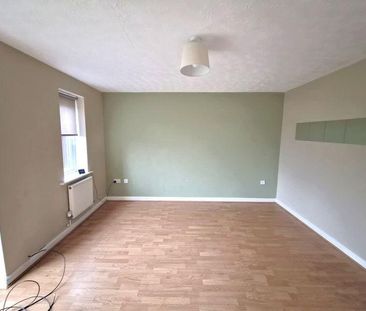 2 bedroom semi-detached house to rent - Photo 6