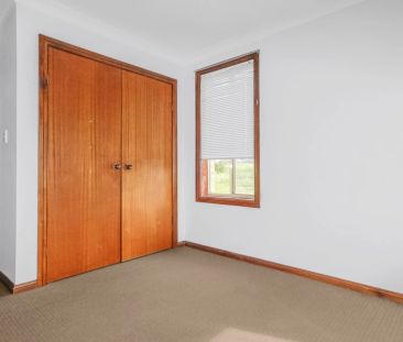 Charming, Spacious and Conveniently Located Townhouse For Lease - Photo 6