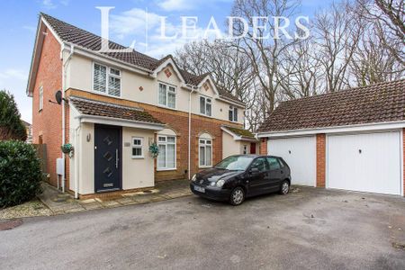 3 bedroom semi-detached house to rent - Photo 3
