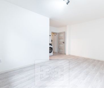 Pronájem bytu 1+1 27 m², Milovice - Mladá - Photo 5