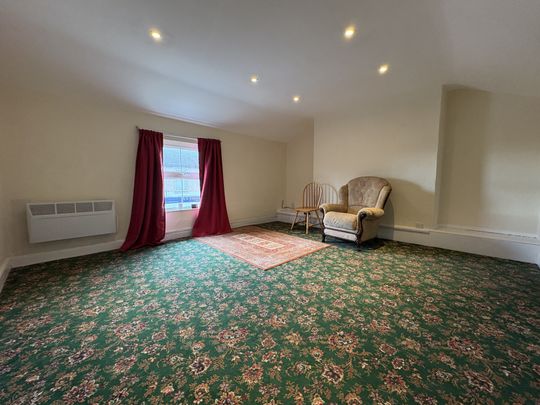 High Street, Ely, Sutton - Photo 1