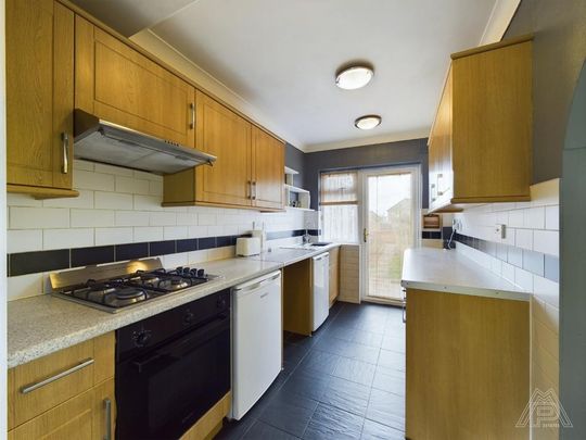 3 bedroom terraced house to rent - Photo 1