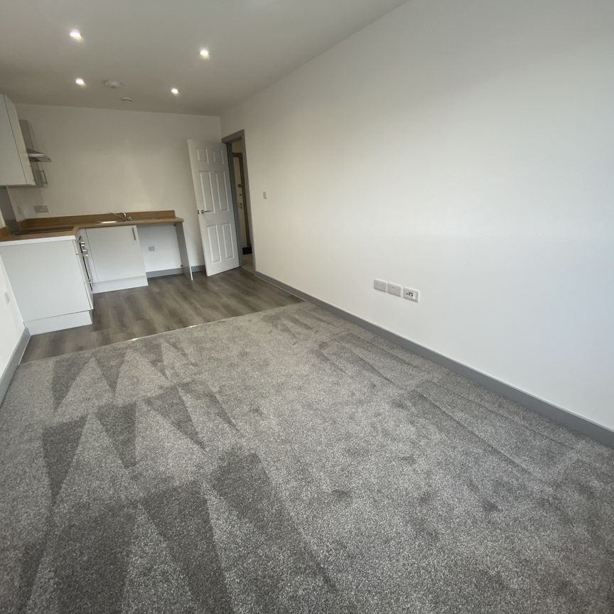 Waterdale, Doncaster - Photo 1