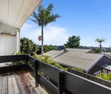 Charming Renovated Unit in Birkenhead Point - Photo 5