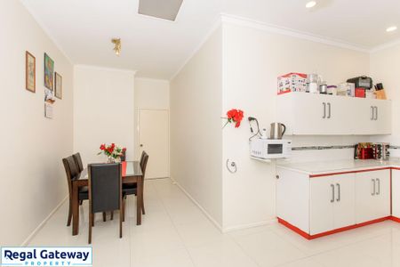 20 Elm Close, CAMILLO WA 6111 - Photo 2