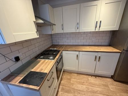 oystermouth Road, Swansea, SA1 - Photo 3