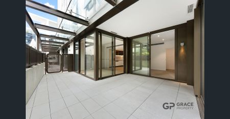 Modern Urban Retreat in the Heart of Haymarket - Photo 4