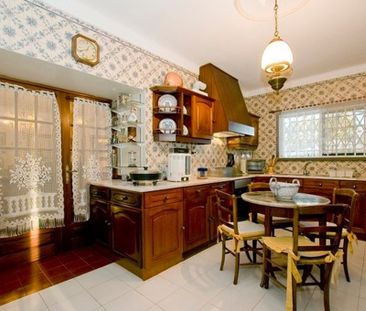 Luxury House for rent in Carnaxide e Queijas, Portugal - Photo 4