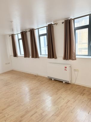 Charming 2 bedroom flat within short walking distance from Weston Super Mare beach - Photo 1