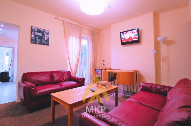 3 bedroom terraced house to rent - Photo 1