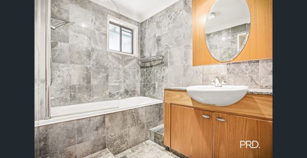 Charming 3-Bedroom Home in Prime Emu Plains Location! - Photo 1