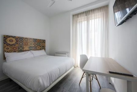 Calle de las Hileras, Madrid, Community of Madrid 28013 - Photo 2