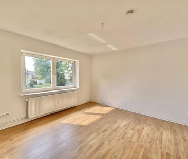 Nähe Miele: Helle 3-Zimmer-Wohnung mit Tageslichtbad frei! - Foto 5
