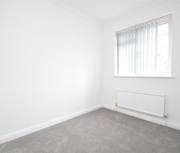 4 bedroom house - detached - Photo 2