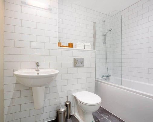Studio to rent - Photo 1