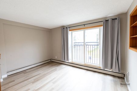 1624 16 Avenue SW, Calgary - Photo 4