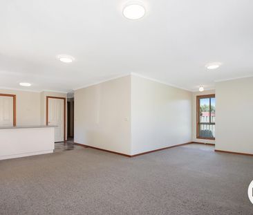 IMMACULATELY PRESENTED UNIT! - Photo 2