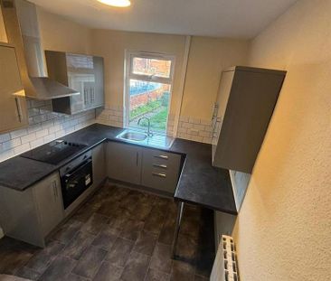 2 bedroom terraced house to rent - Photo 6