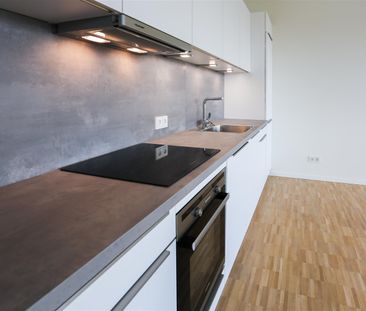 Tolle Wohnung mit Blick ins Grüne auf den neu entstehenden Nordhafe... - Photo 6