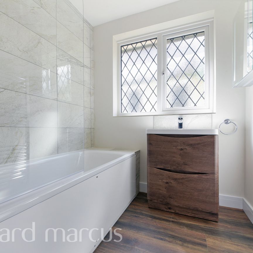 Grove Road, Sutton - Photo 1