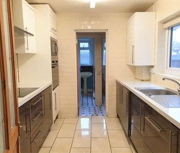 Humberstone Road, London, E13 - Photo 5