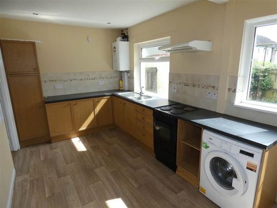1 Davarr Avenue, Dundonald, Belfast, BT16 2NT - Photo 1