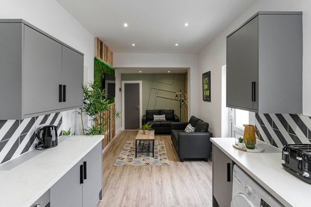 Montgomerie #23 - Photo 1