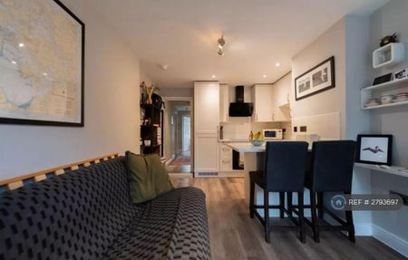 2 bedroom flat to rent - Photo 3