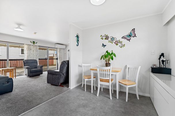 Two Bedroom on Woodhill - Photo 1