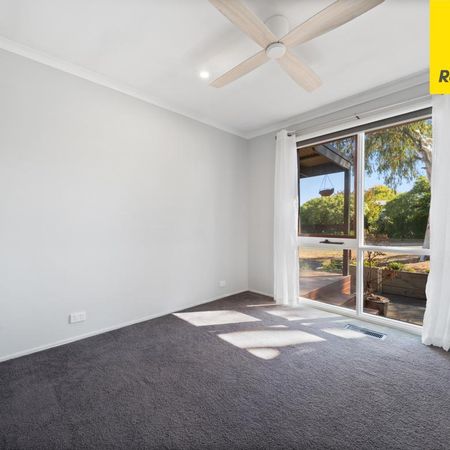 Gorgeously Renovated Family Home - Photo 5