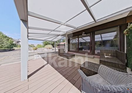 Appartement T3 avec Terrasse Exceptionnelle de 480 m2 au pied de la douane de Moillesulaz - Photo 3