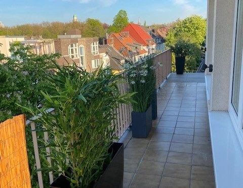 Charmantes Penthouse mit Balkon in Essen Südviertel - Photo 1