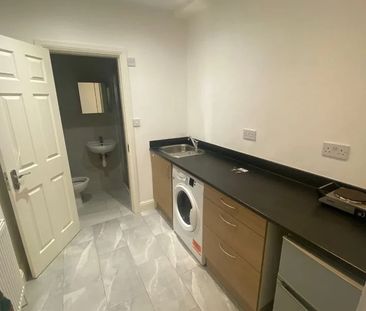 Studio Flat, Fleetwood Road, NW10 - Photo 5