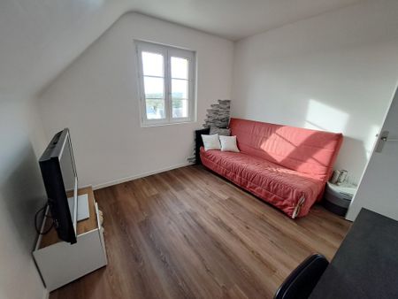 A Louer. Libre au 1er Décembre 2024. Quimper, Maison Meublée & Rénovée de 87 m² avec Jardin - Photo 3