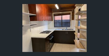 Self Contained Unit With All Utilities Included in the rent! - Photo 4